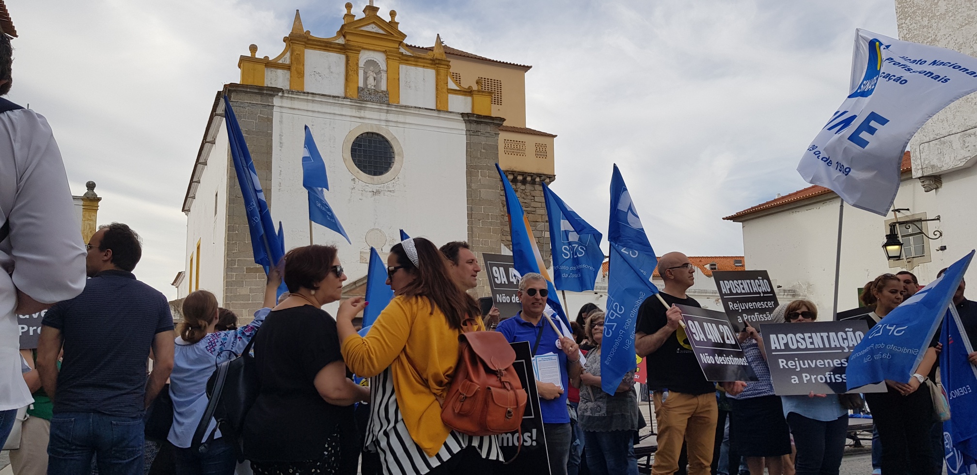 Comicio-Evora